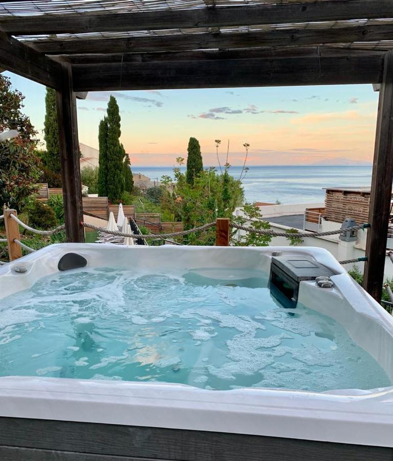 Hotel Calavita Rooftop & Spa San-Martino-di-Lota Εξωτερικό φωτογραφία